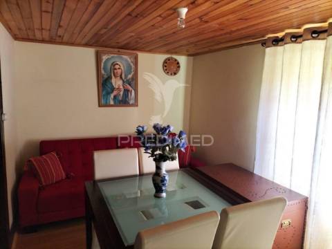 Moradia em banda t12 à venda em aldeia são francisco assis, covilhã