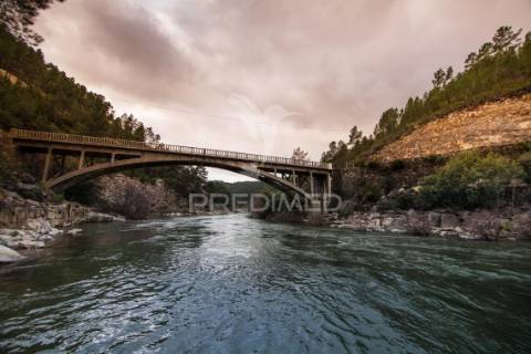 Moradia em banda t12 à venda em aldeia são francisco assis, covilhã