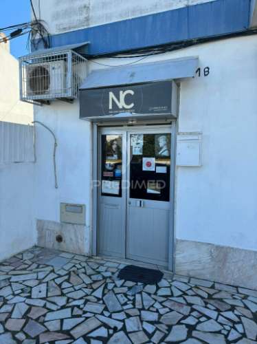 Cabeleireiro muito bem situado vale da amoreira