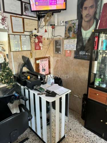 Cabeleireiro muito bem situado vale da amoreira