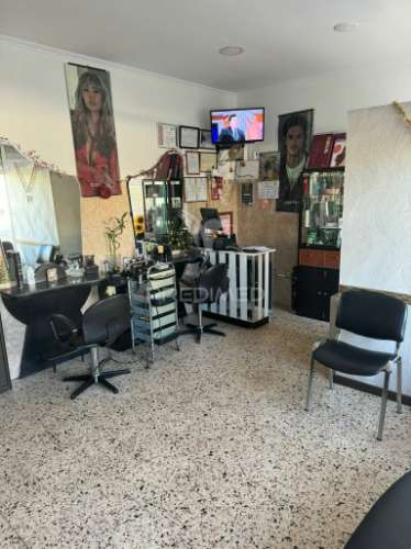 Cabeleireiro muito bem situado vale da amoreira