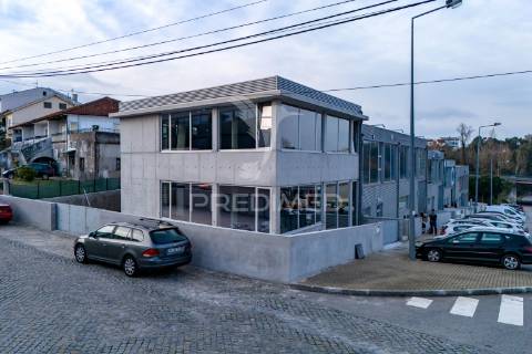 Armazém 345 m2 para serviços, comercio e indústria ferreiros, braga