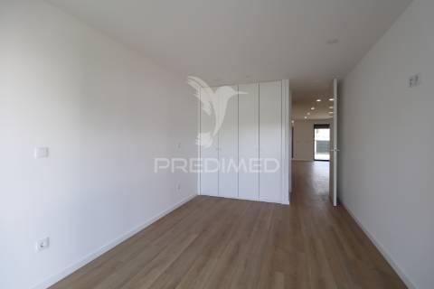 !!oportunidade!! moradia t3 em vila de prado