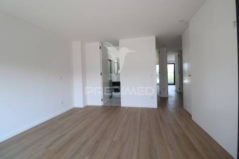 !!oportunidade!! moradia t3 em vila de prado