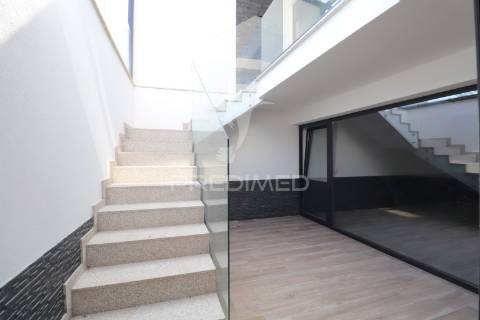 !!oportunidade!! moradia t3 em vila de prado