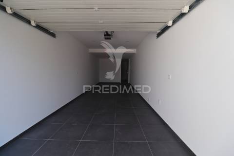 !!oportunidade!! moradia t3 em vila de prado