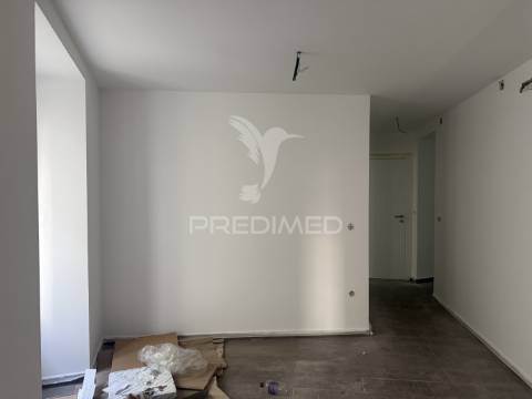 Apartamento t1 com logradouro - alcanena