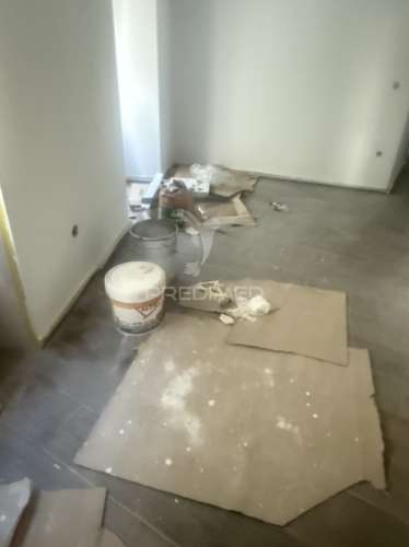 Apartamento t1 com logradouro - alcanena