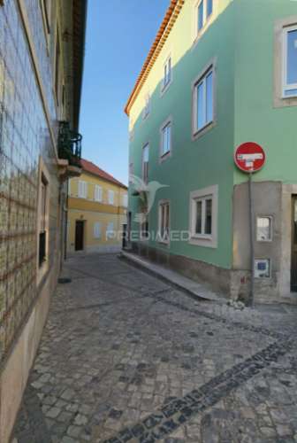 Apartamento t1 com logradouro - alcanena