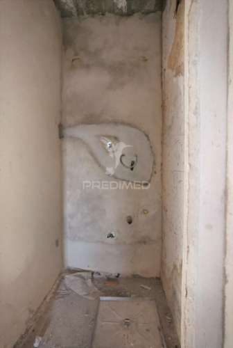 Apartamento t1 com logradouro - alcanena