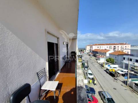 Apartamento t3 em sesimbra almoinha