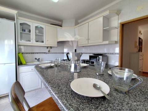 Apartamento t3 em sesimbra almoinha