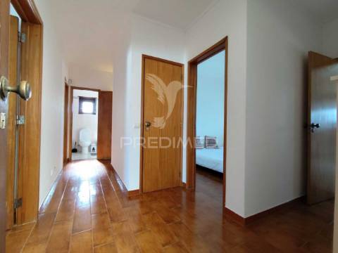 Apartamento t3 em sesimbra almoinha