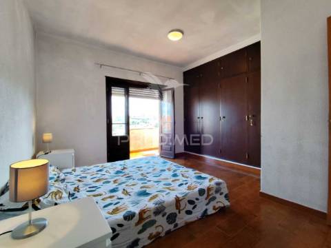 Apartamento t3 em sesimbra almoinha