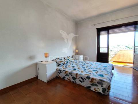 Apartamento t3 em sesimbra almoinha