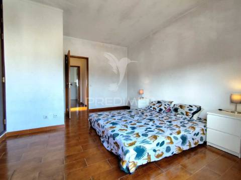 Apartamento t3 em sesimbra almoinha