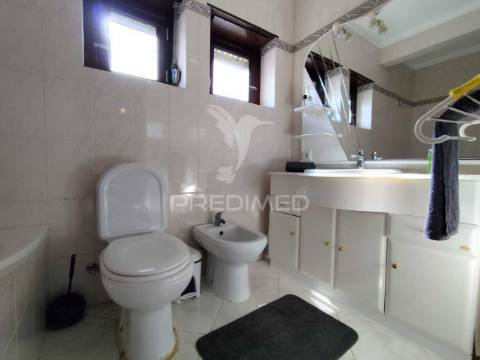 Apartamento t3 em sesimbra almoinha