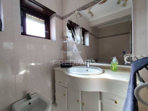 Apartamento t3 em sesimbra almoinha