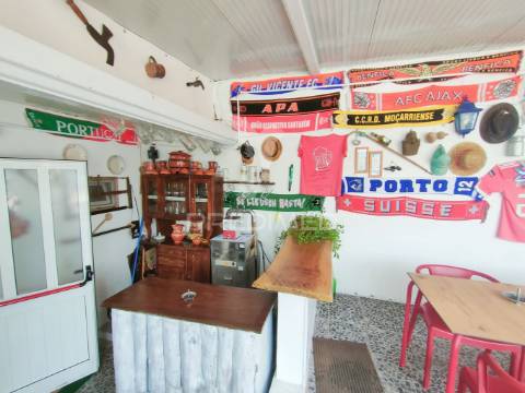 Restaurante em funcionamento - alcanhões, santarém