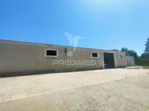 Pavilhão industrial/comercial em covão do coelho