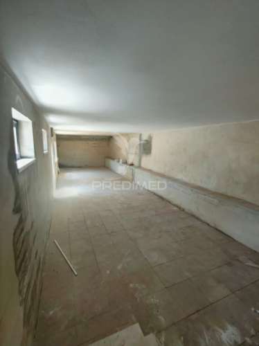 Pavilhão industrial/comercial em covão do coelho