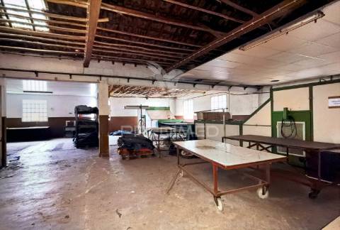 Oportunidade de investimento pavilhão industrial - vila moreira