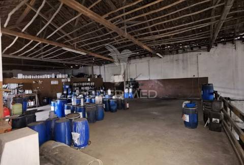 Oportunidade de investimento pavilhão industrial - vila moreira