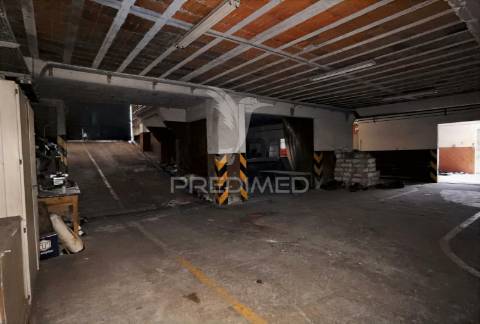 Oportunidade de investimento pavilhão industrial - vila moreira