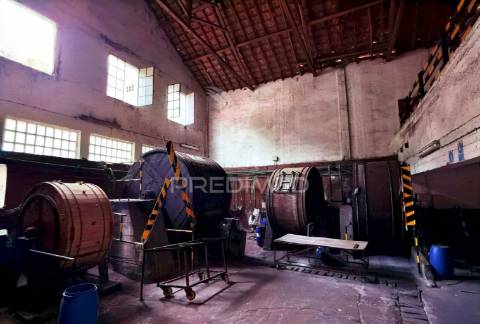 Oportunidade de investimento pavilhão industrial - vila moreira