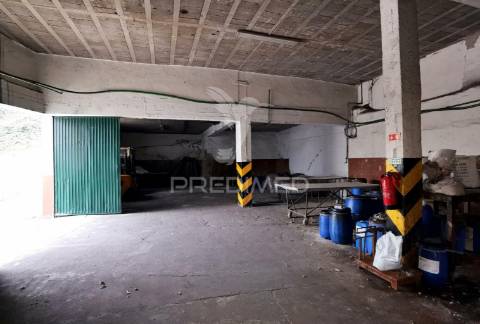 Oportunidade de investimento pavilhão industrial - vila moreira