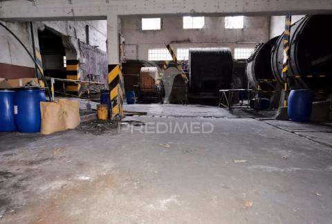 Oportunidade de investimento pavilhão industrial - vila moreira