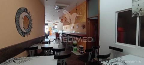 Habitação com restaurante em nisa