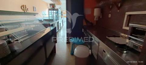 Habitação com restaurante em nisa