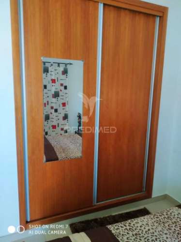 Habitação com restaurante em nisa