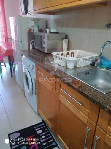 Habitação com restaurante em nisa