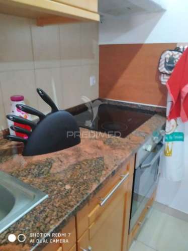 Habitação com restaurante em nisa