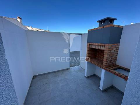 Apartamento t3 com lugar de garagem centro histórico elvas