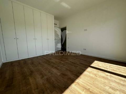 Moradia de luxo v3 com piscina elvas