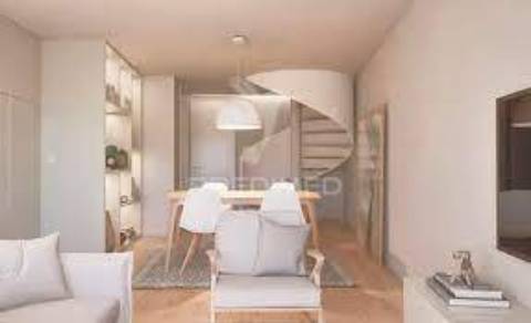 Apartamento t3 duplex na cobertura com varanda  em leça da palmeira