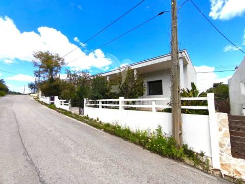 Moradia t4 em varjota, remodelada