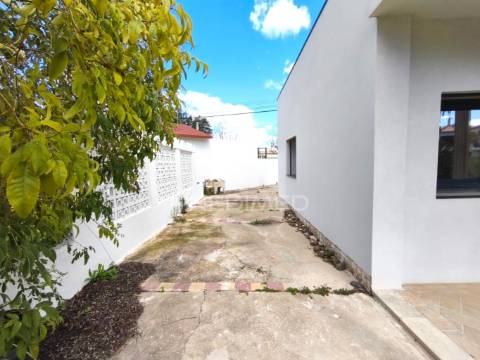 Moradia t4 em varjota, remodelada