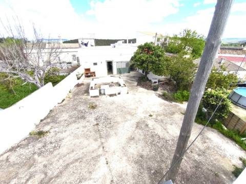 Moradia t4 em varjota, remodelada