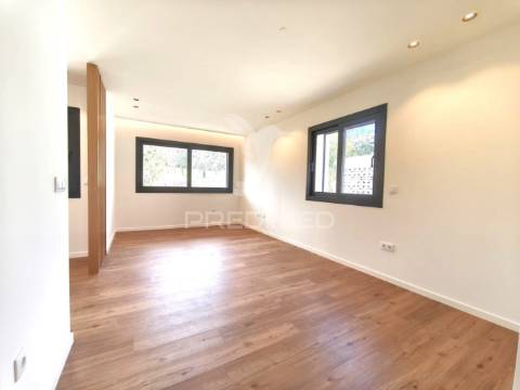 Moradia t4 em varjota, remodelada