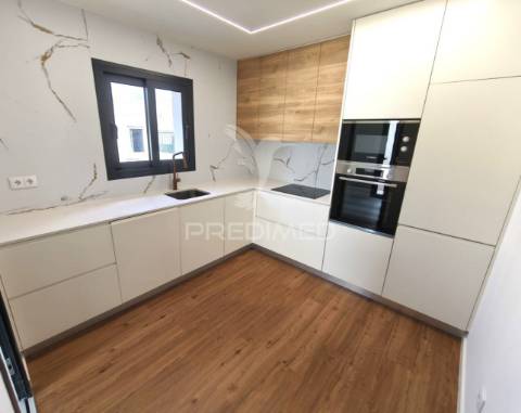 Moradia t4 em varjota, remodelada