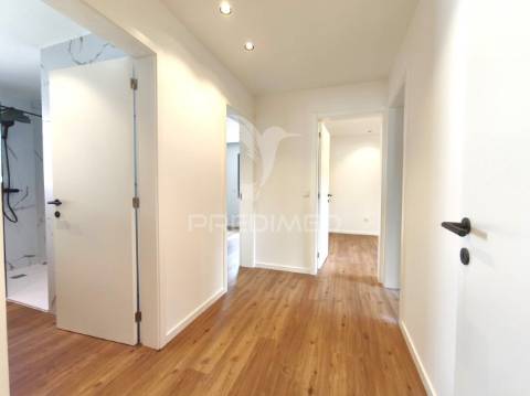 Moradia t4 em varjota, remodelada