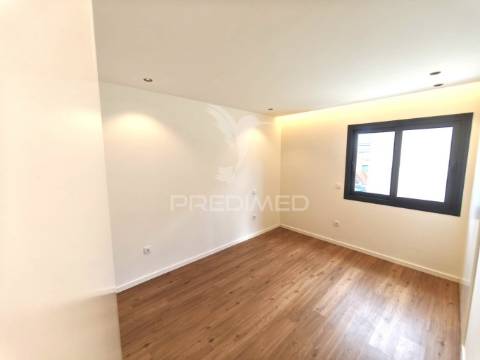 Moradia t4 em varjota, remodelada