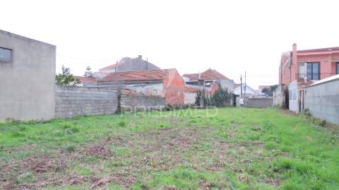 Terreno com possibilidade de construção de 6 frações em vagos, aveiro