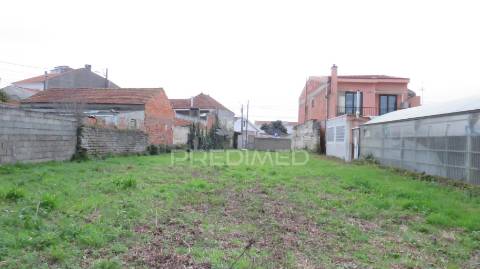 Terreno com possibilidade de construção de 6 frações em vagos, aveiro