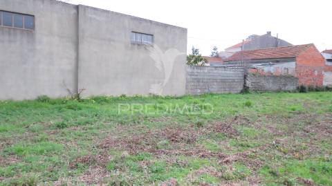 Terreno com possibilidade de construção de 6 frações em vagos, aveiro