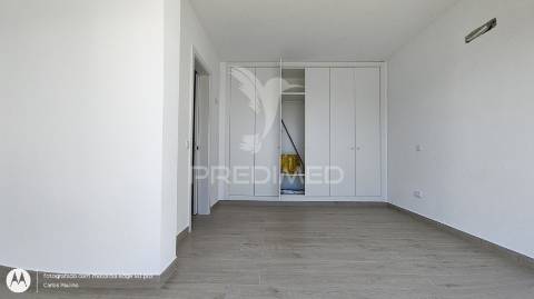 Moradia v4 com piscina,urb.espartal-aljezur